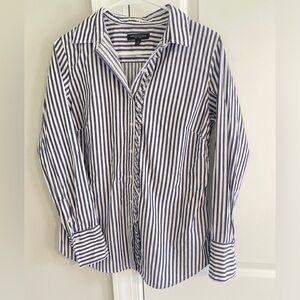 Banana Republic Riley stretch button down. Charcoal stripe ruffle pleats size 10